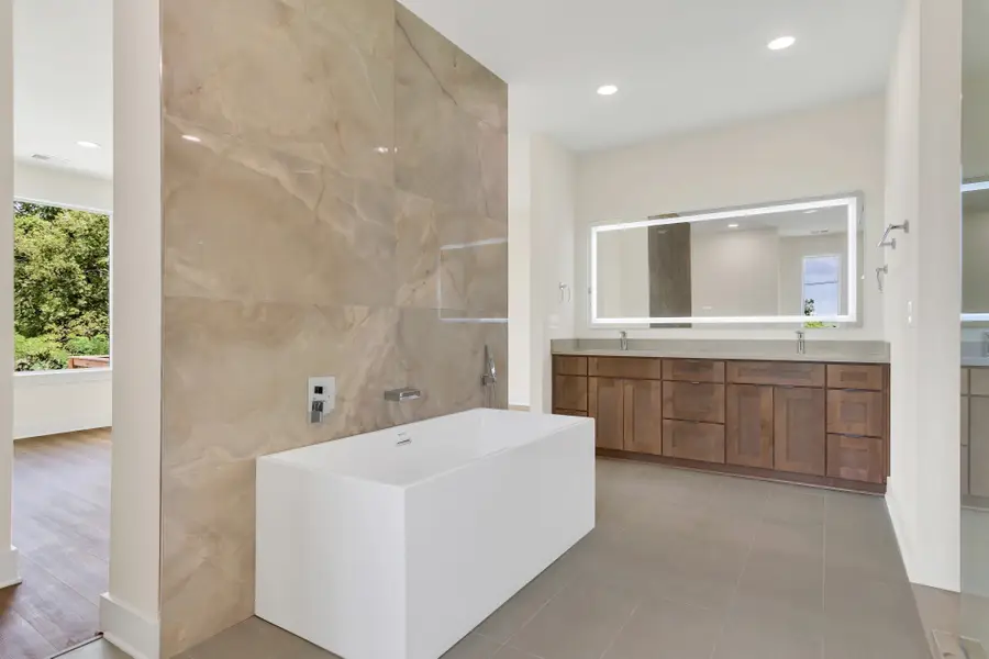 2430 Batavia St, Nashville, TN 37208 - #3