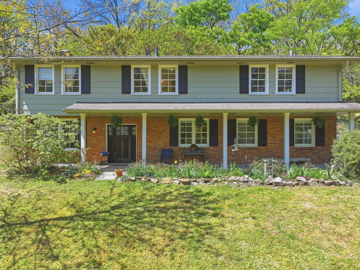 815 Rodney Dr, Nashville, TN 37205 - #1