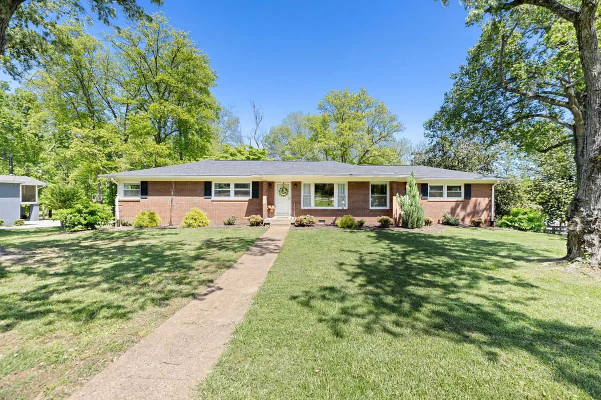 5384 Trousdale Dr, Nashville, TN 37220 - #1