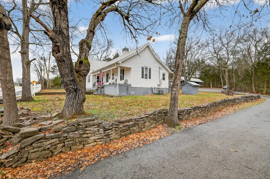 5815 Bradyville Rd, Bradyville, TN 37026 - #2