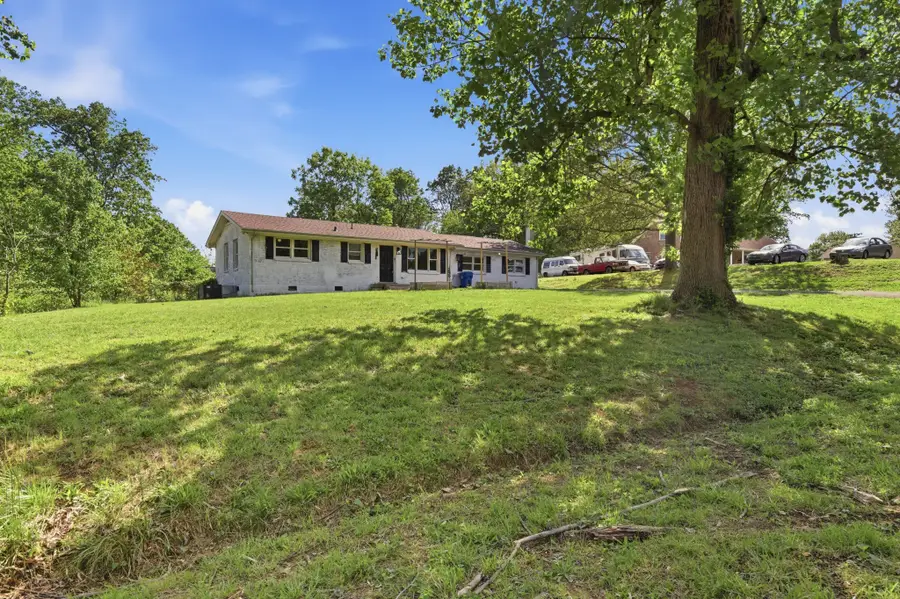 2082 Skyview Cir, Clarksville, TN 37042 - #3