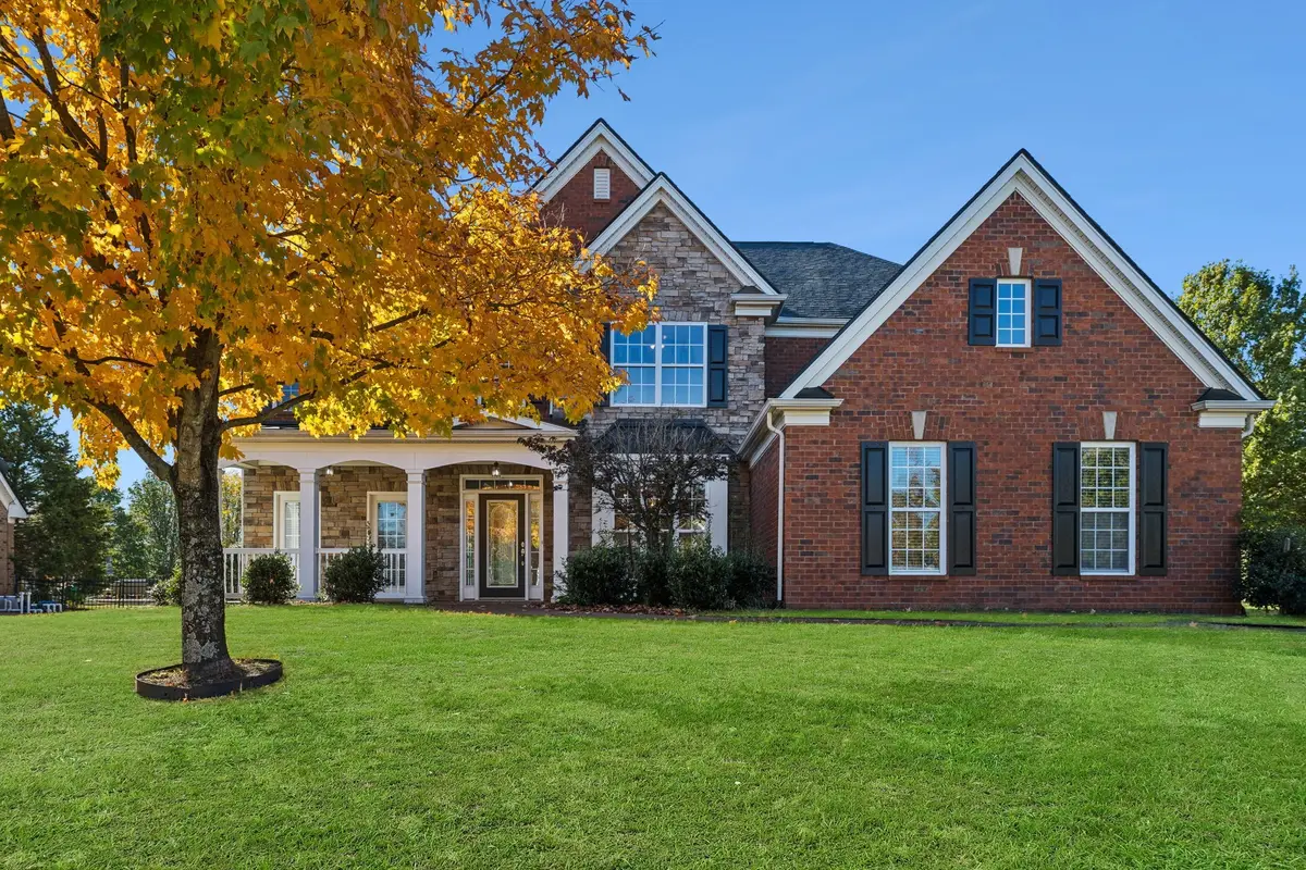 102 Oglethorpe Ave, Gallatin, TN 37066 - #1