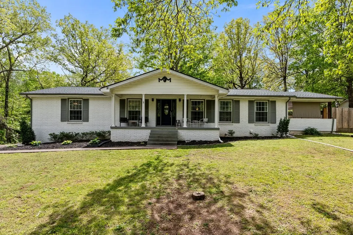 106 Canary Dr, Dickson, TN 37055 - #1