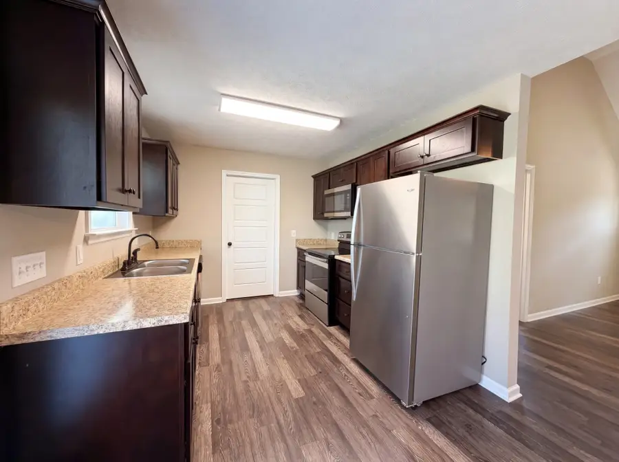 340 Elm Ave, Lewisburg, TN 37091 - #2