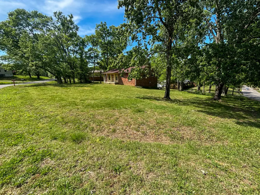 154 Neverbreak Dr, Hendersonville, TN 37075 - #3