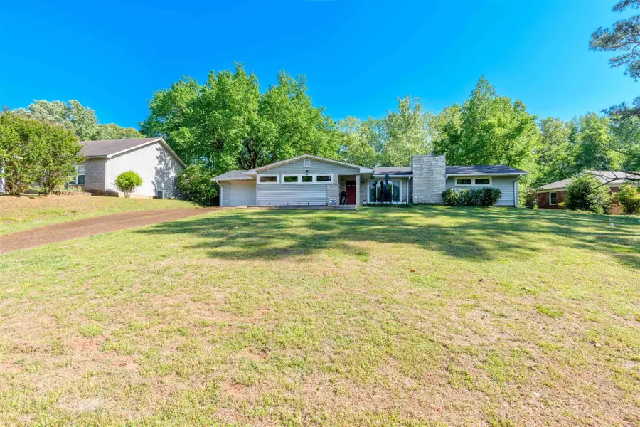 117 Norwood Ct, Florence, AL 35630 - #2