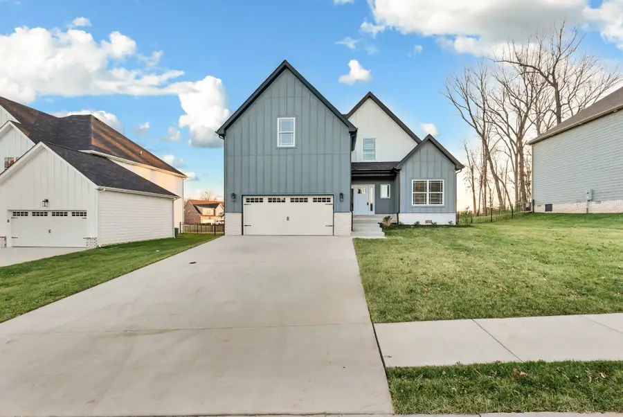 994 Alton Dr, Clarksville, TN 37043 - #2