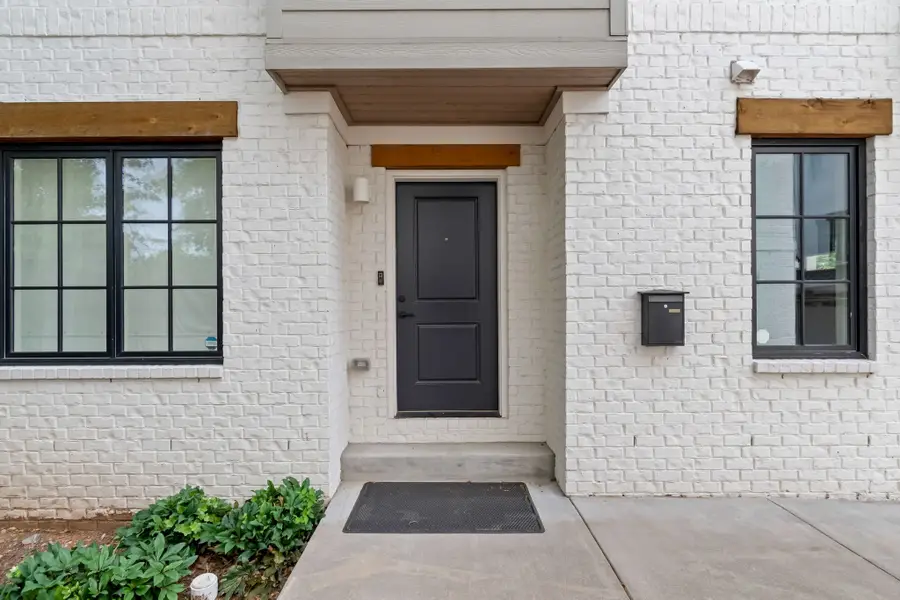 519 Chesterfield Ave #2, Nashville, TN 37212 - #2