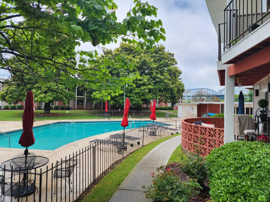 450 River Street, Chattanooga, TN 37405 - #2