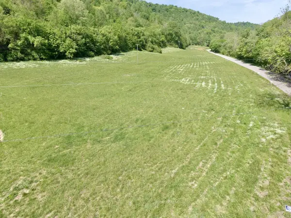 2 Big Hill Rd, Liberty, TN 37095