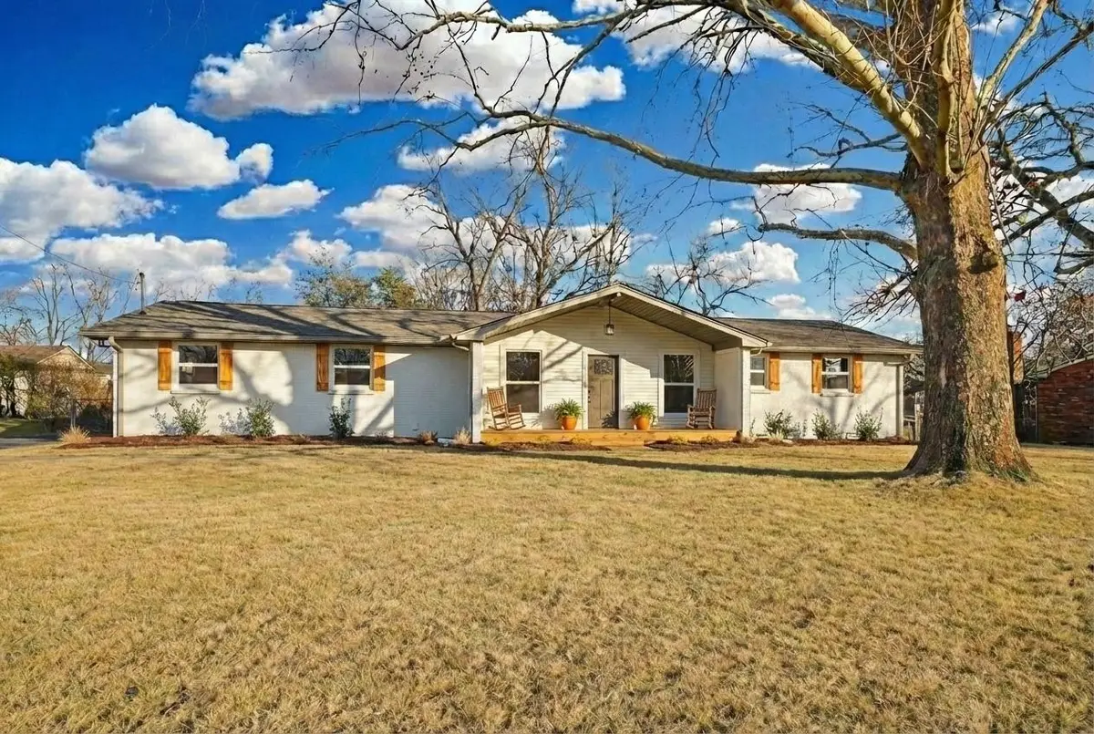 172 Gatone Dr, Hendersonville, TN 37075 - #1