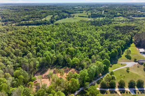 24 Timber Ln, McMinnville, TN 37110