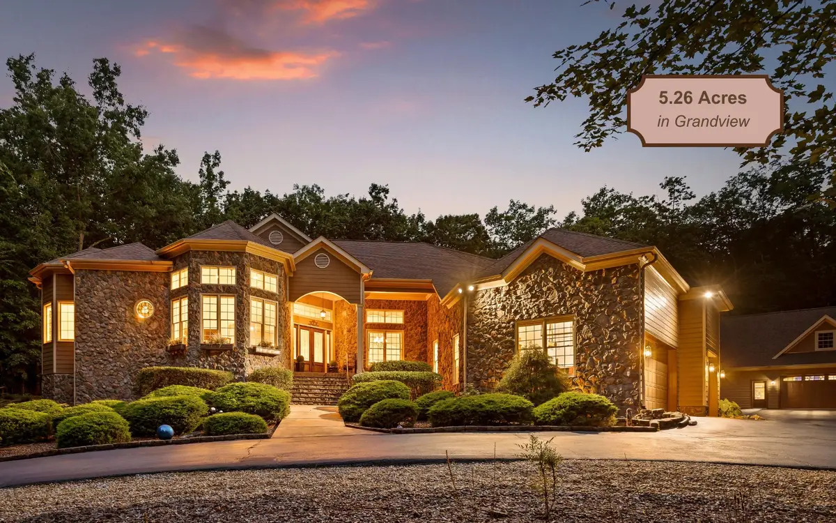 240 Horseshoe Bend Road E, Signal Mountain, TN 37377 - #1