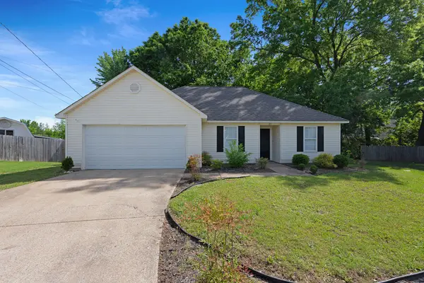 25 Dawnwood Cv, Jackson, TN 38305
