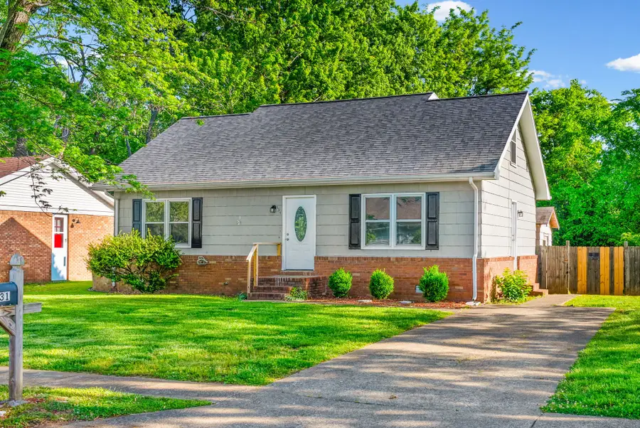 131 Boxwood Dr, Hopkinsville, KY 42240 - #2