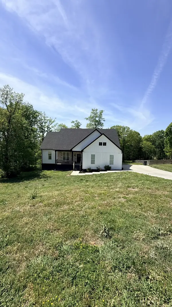 245 Hickory Ridge Ln, Hartsville, TN 37074