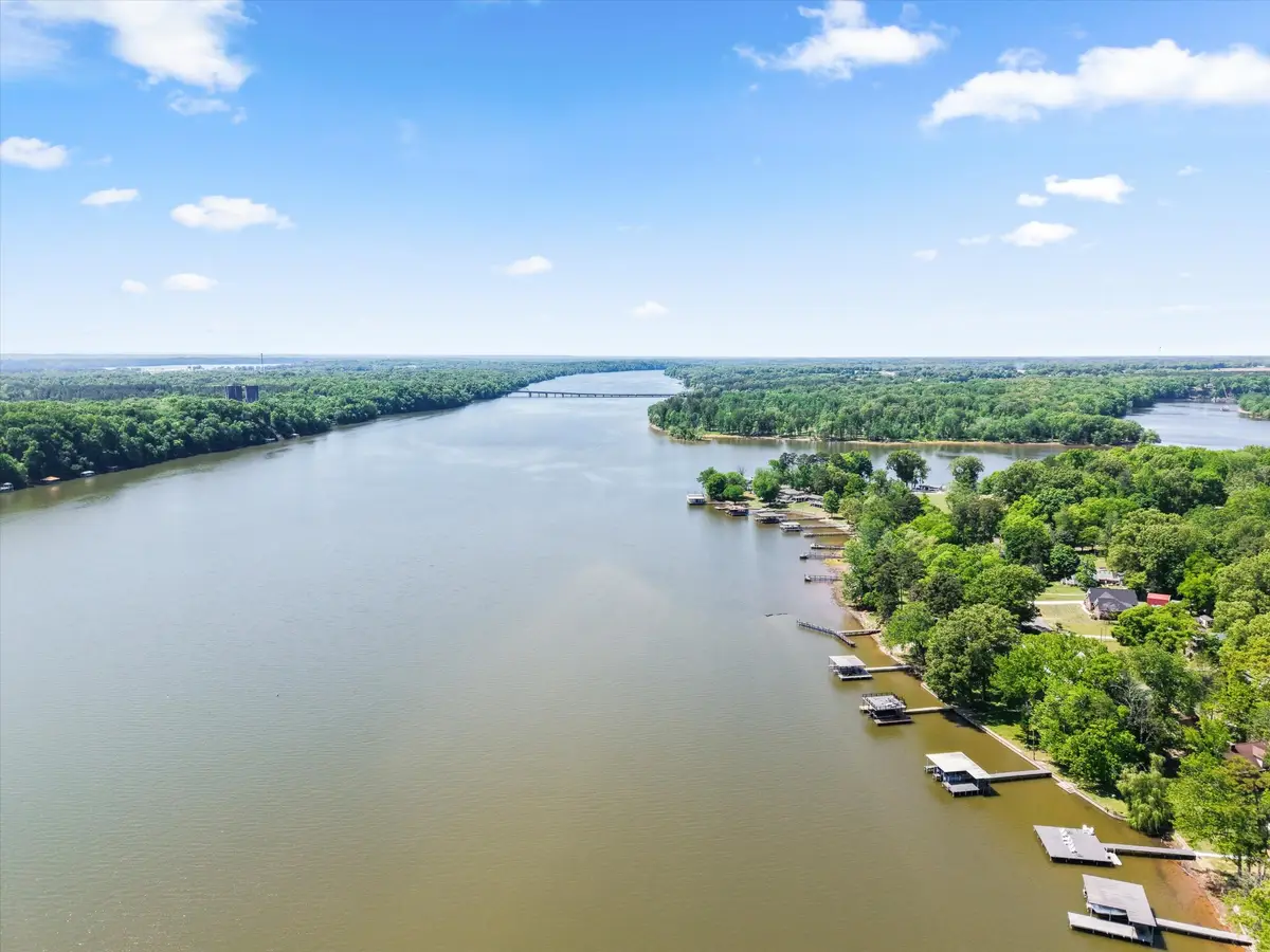 290 Elk River Shores Dr, Rogersville, AL 35652 - #1