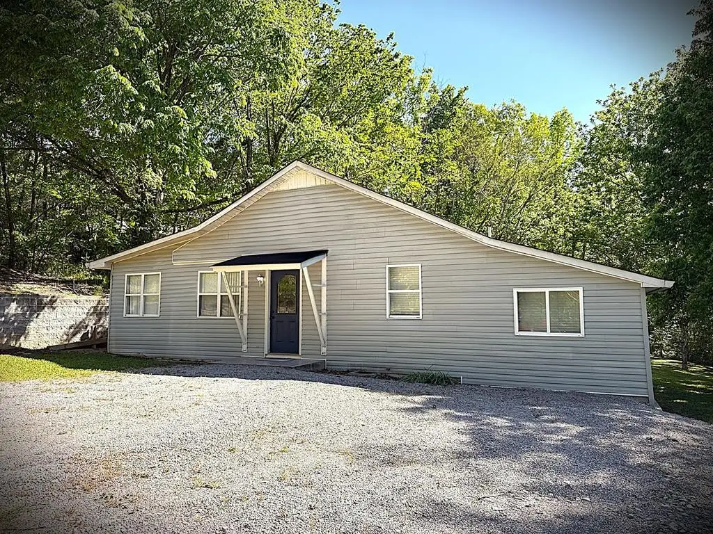 2241 Byrdstown Hwy, Livingston, TN 38570 - #1