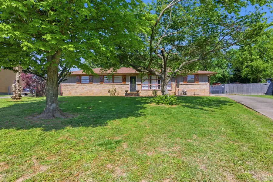 1047 Mitchell Rd, Nashville, TN 37206 - #2