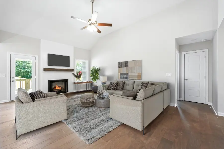 1590 Fredrick Dr, Clarksville, TN 37042 - #3