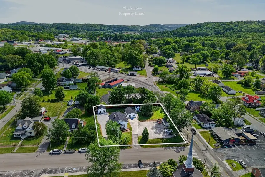 105 Roberts St, Livingston, TN 38570 - #2