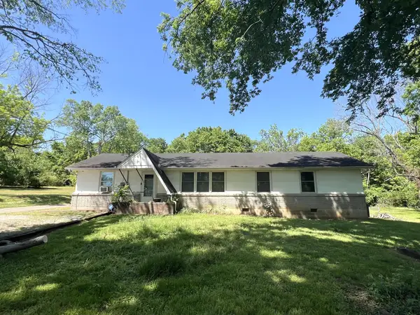 827 Wren Rd, Goodlettsville, TN 37072