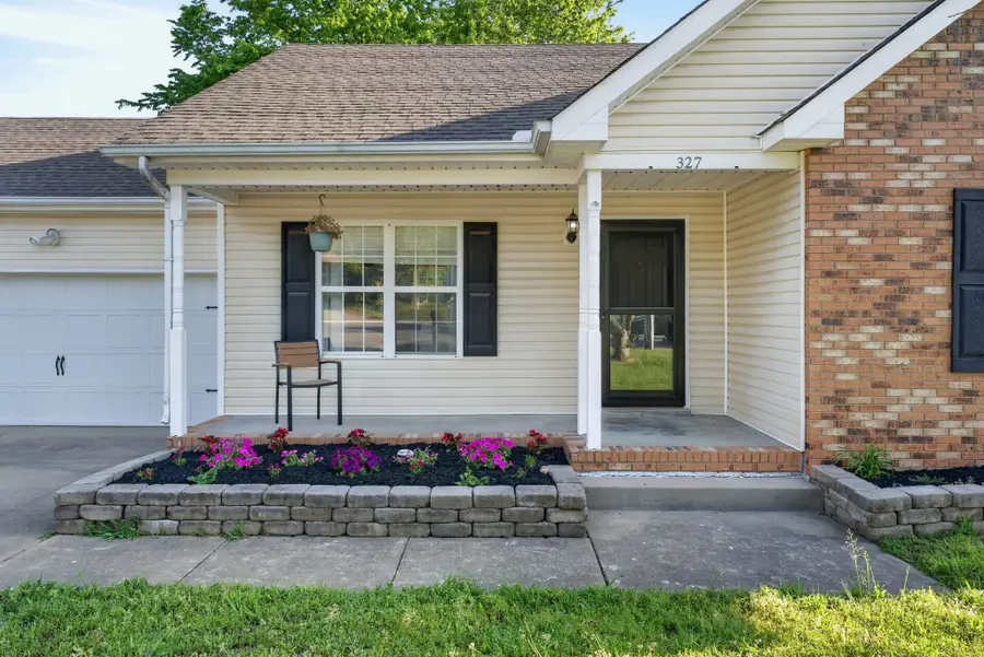 327 White Birch Ct, Clarksville, TN 37042 - #3
