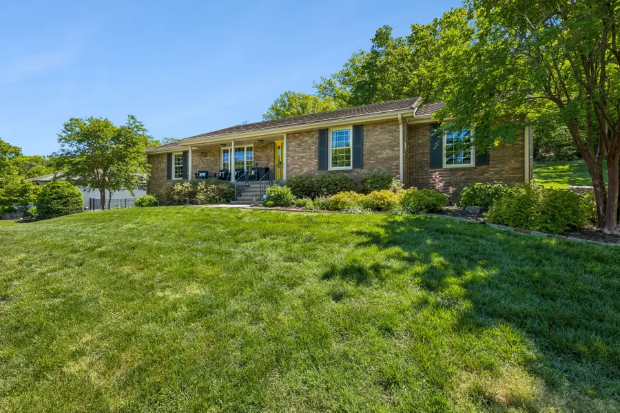 808 Rodney Dr, Nashville, TN 37205 - #2