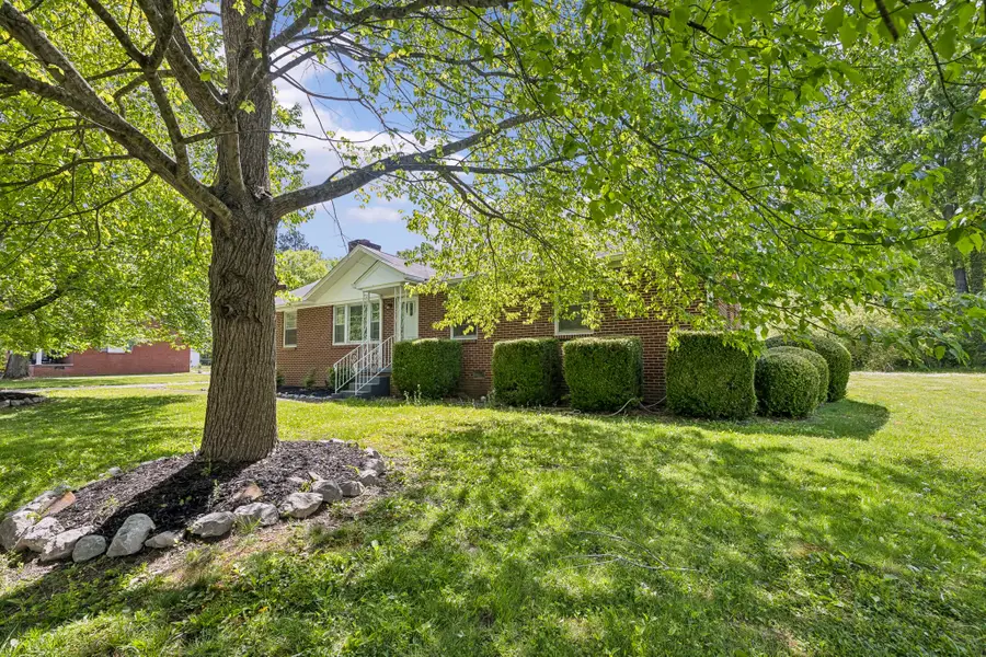 513 Cumberland Ave, Tullahoma, TN 37388 - #3