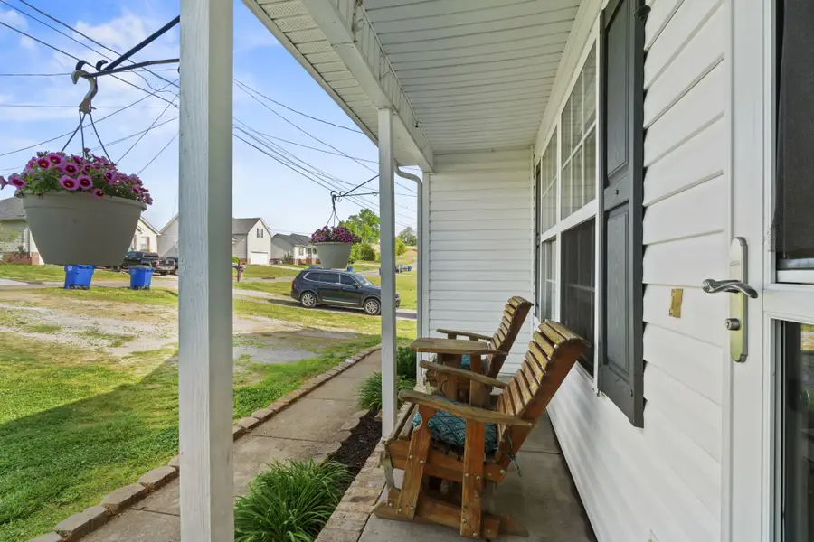 102 Sunrise Ct, Shelbyville, TN 37160 - #3