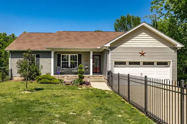 513 College St, Portland, TN 37148