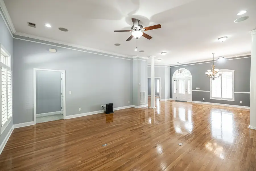 8044 Charlotte Pike, Nashville, TN 37221 - #3