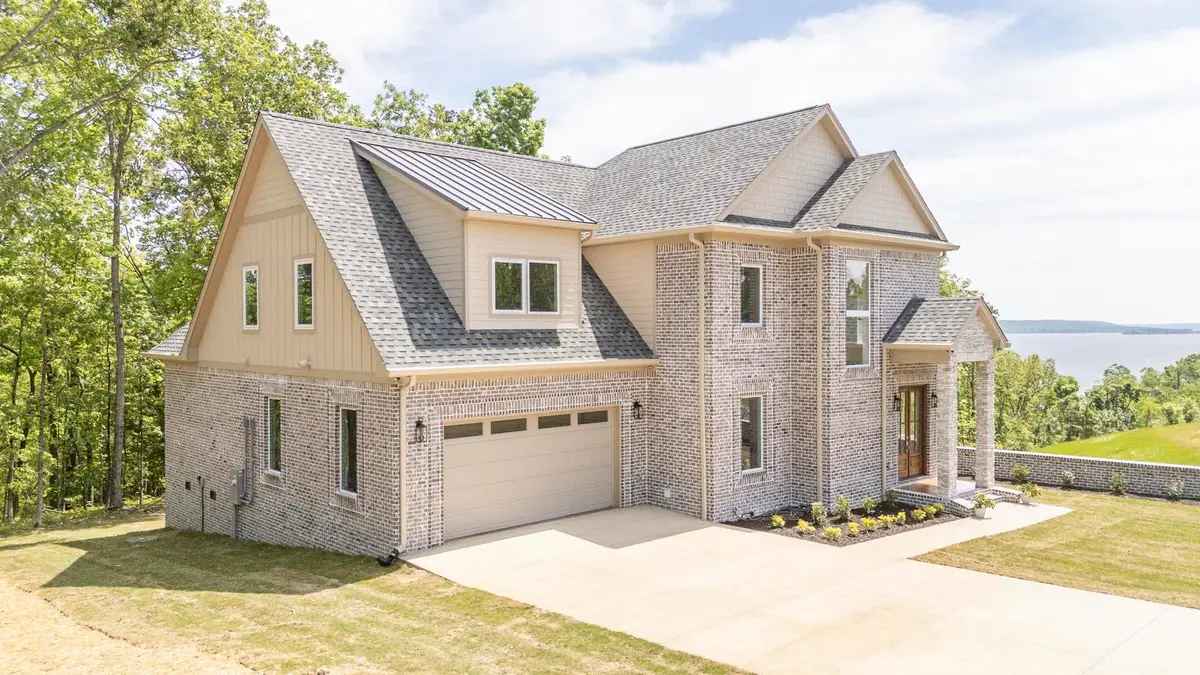 205 Pioneer Trl, Savannah, TN 38372 - #1