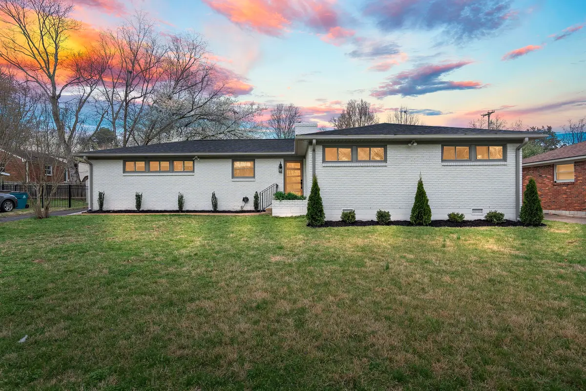 2828 Barclay Dr, Nashville, TN 37206 - #1