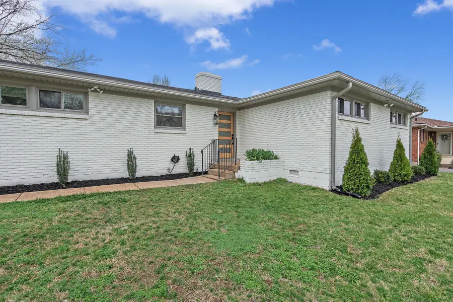 2828 Barclay Dr, Nashville, TN 37206 - #3