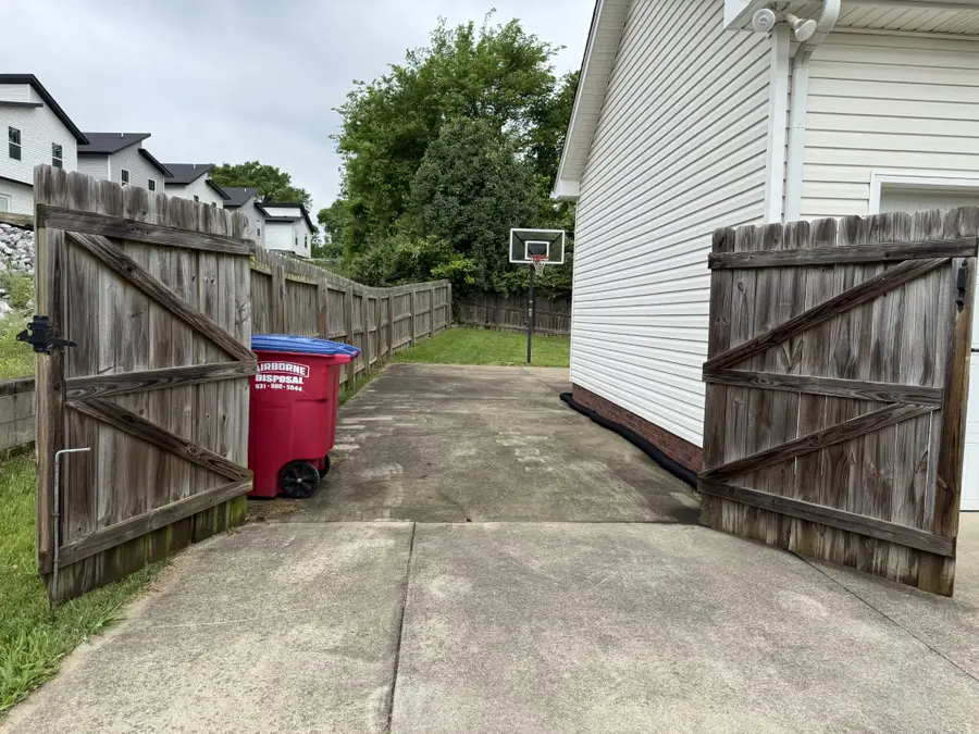 414 Kelly Ln, Clarksville, TN 37040 - #2