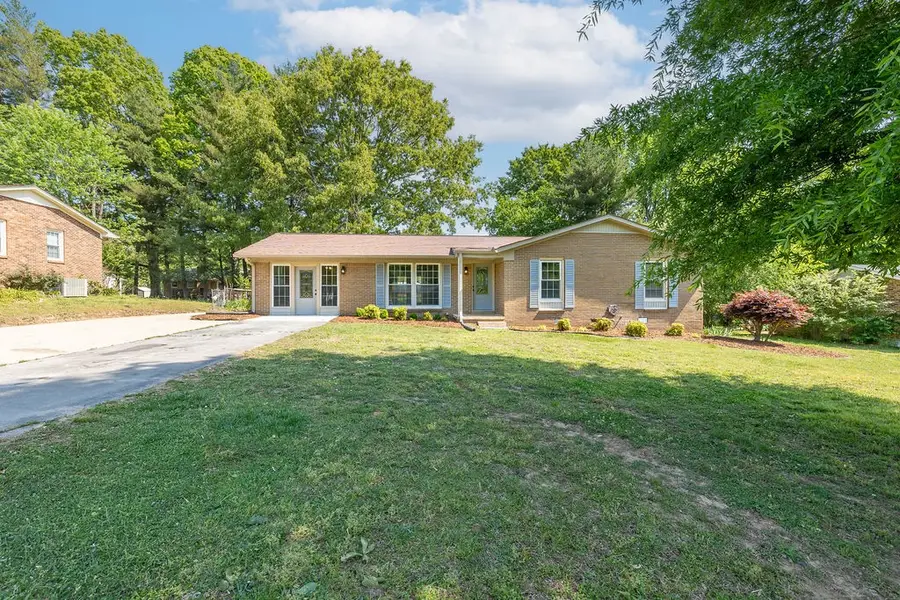 1606 Whippoorwill Dr, Lawrenceburg, TN 38464 - #2