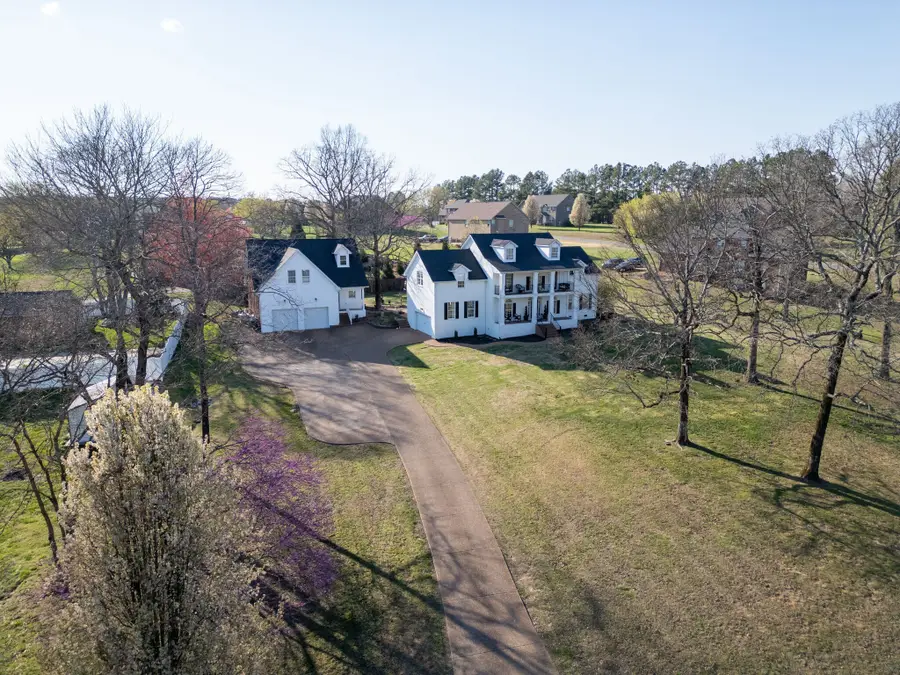 111 Meadowood Loop, Burns, TN 37029 - #2