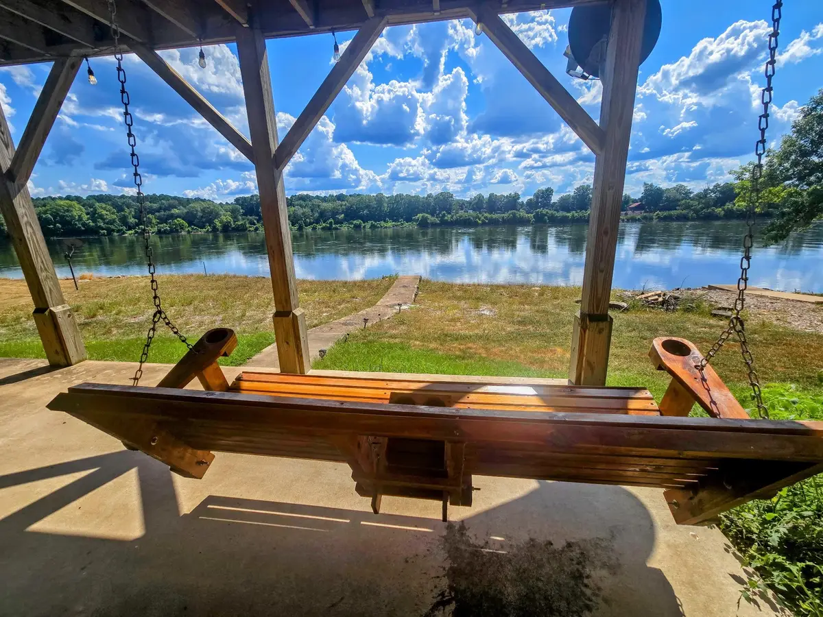 865 Arnold Ln, Savannah, TN 38372 - #1