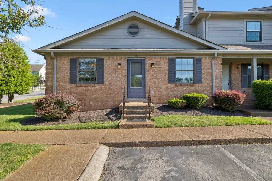 101 Ellington Pl, Madison, TN 37115 - #2