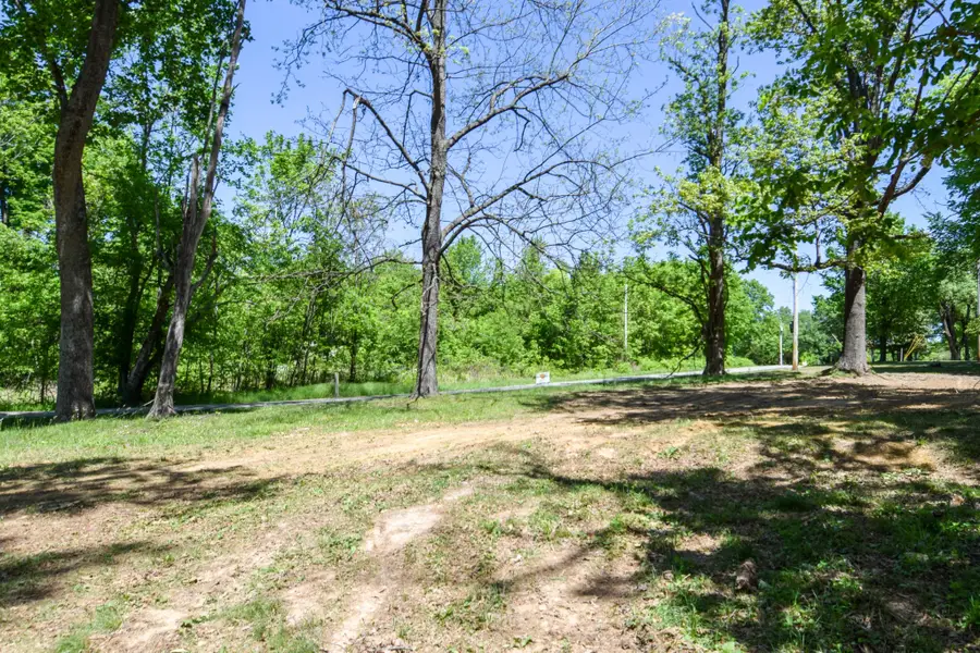 430 South Rd, Cottontown, TN 37048 - #3