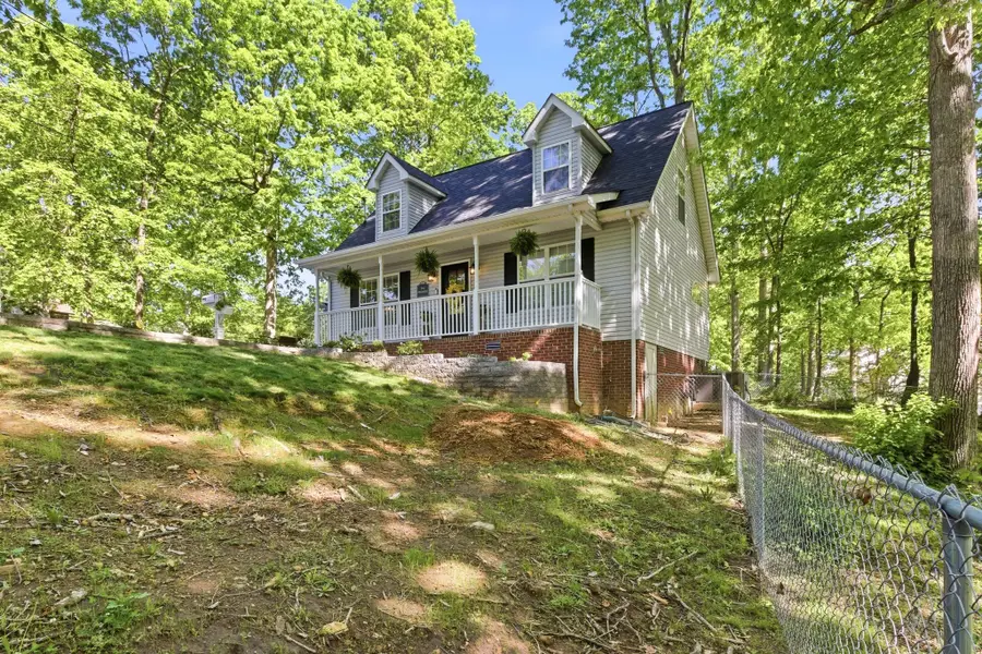 1015 Pin Oak Dr, Dickson, TN 37055 - #2