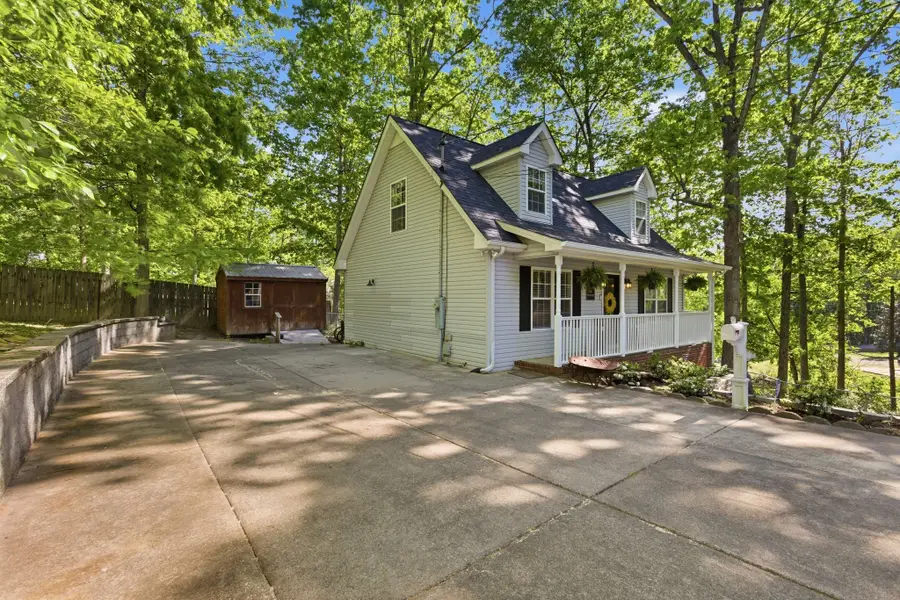 1015 Pin Oak Dr, Dickson, TN 37055 - #3