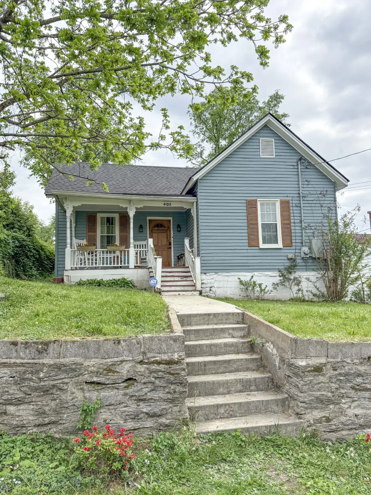 403 W 13th St, Columbia, TN 38401 - #1