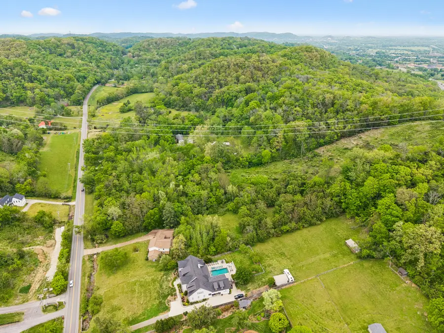 1352 Holly Tree Gap Rd, Brentwood, TN 37027 - #3