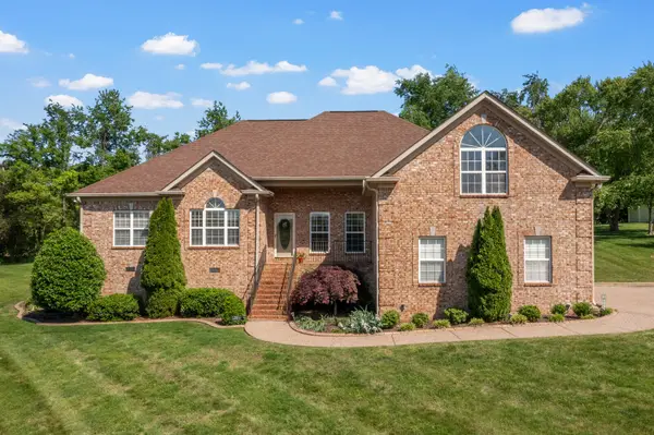 1901 Summer Lk, Mount Juliet, TN 37122