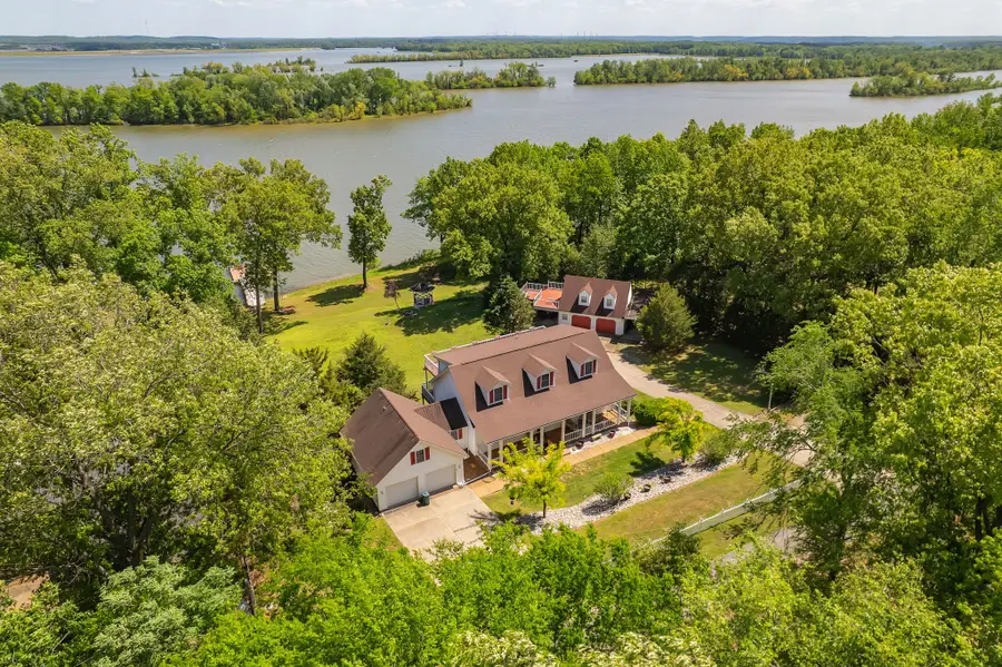 255 Sales Landing Cir, Camden, TN 38320 - #2