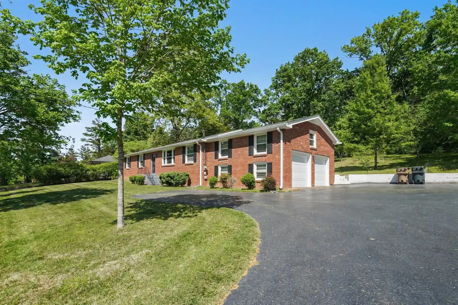 968 Davidson Dr, Nashville, TN 37205 - #2