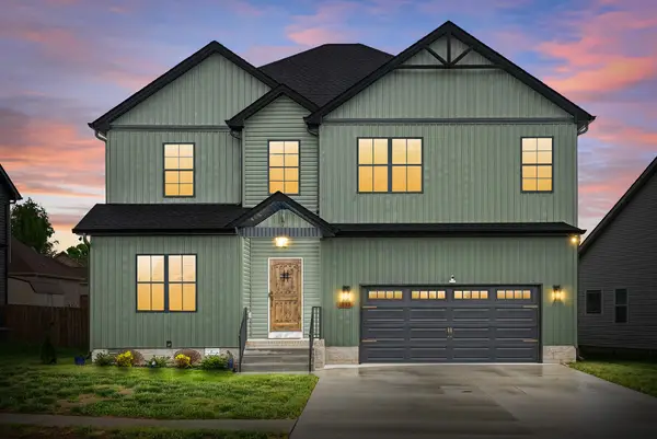 1057 Charles Thomas Dr, Clarksville, TN 37042