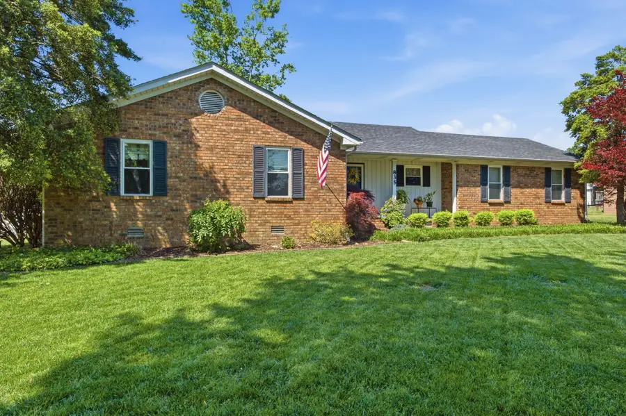 835 S Broadway St, Portland, TN 37148 - #2